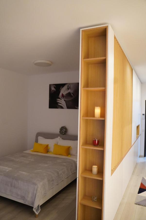 Gio Home C13 Bukares Bagian luar foto