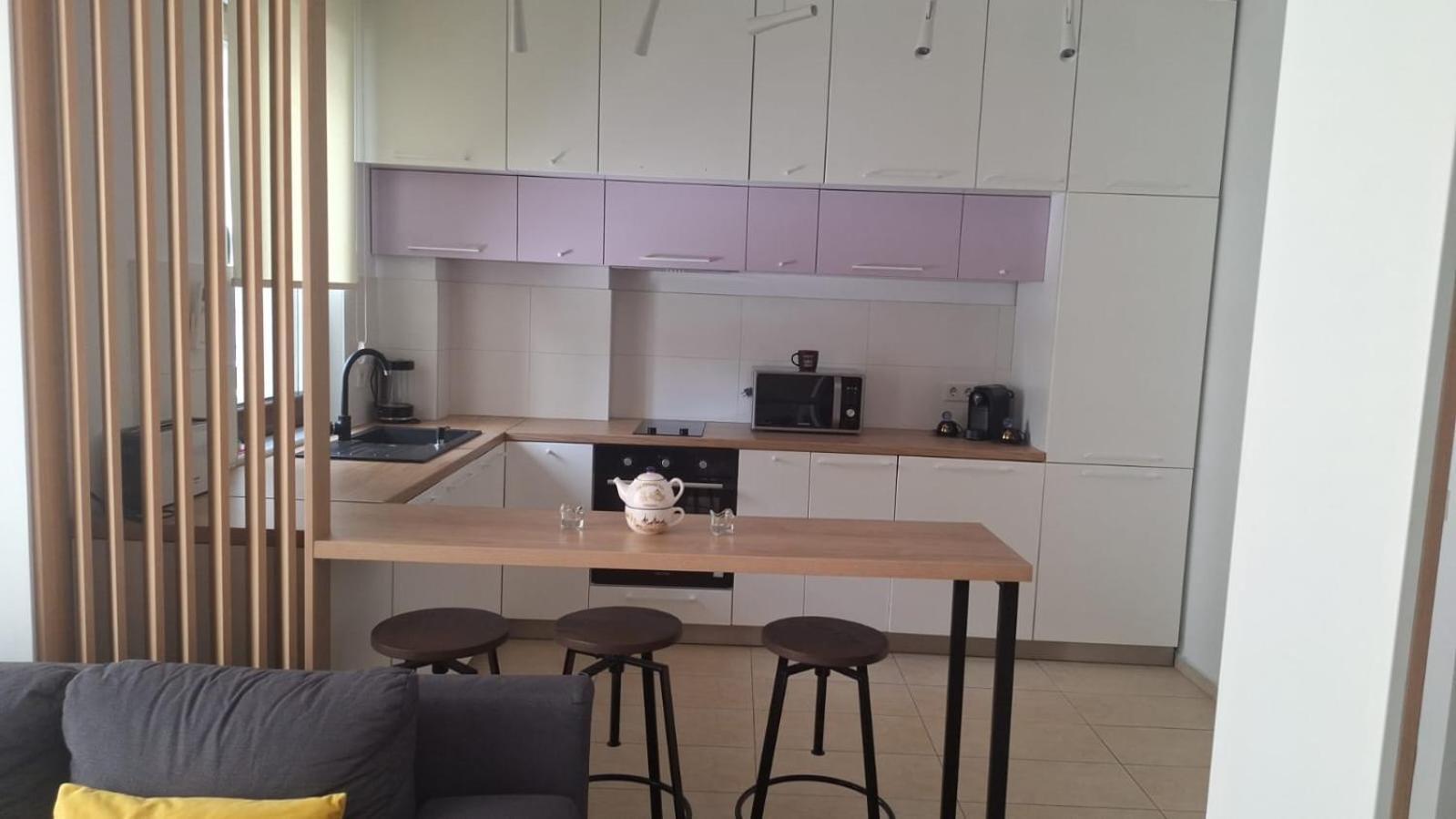 Gio Home C13 Bukares Bagian luar foto
