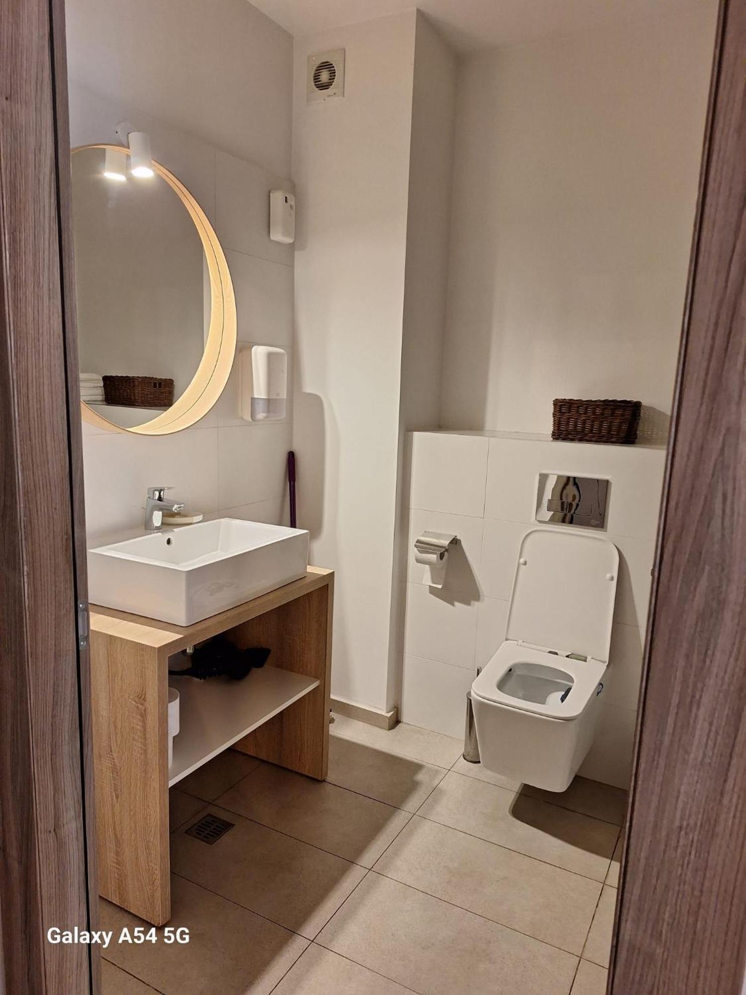 Gio Home C13 Bukares Bagian luar foto